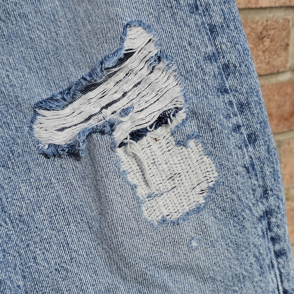 NWOT FRAME le piper distressed jeans - Picture 11 of 13